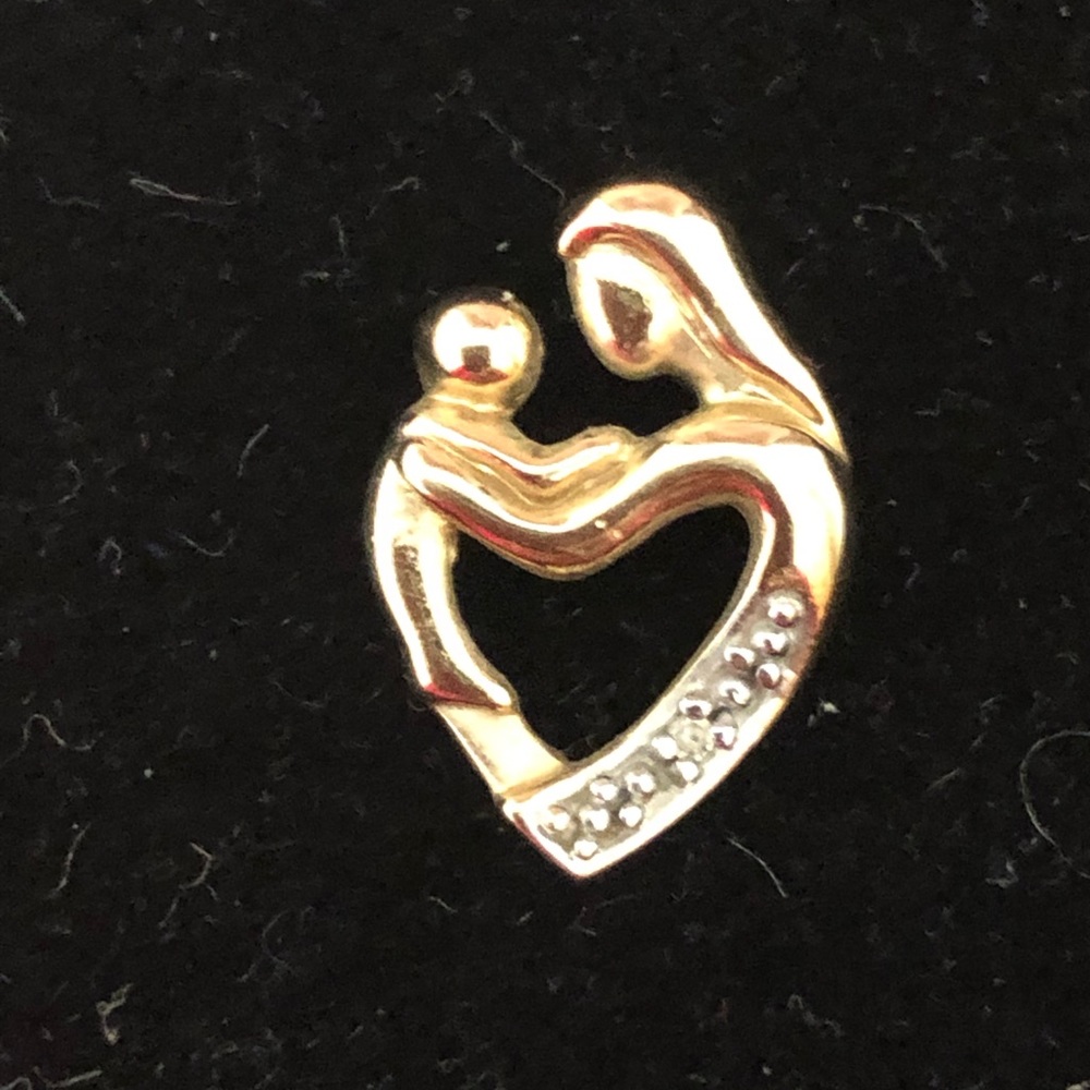 10k mother and child pendant